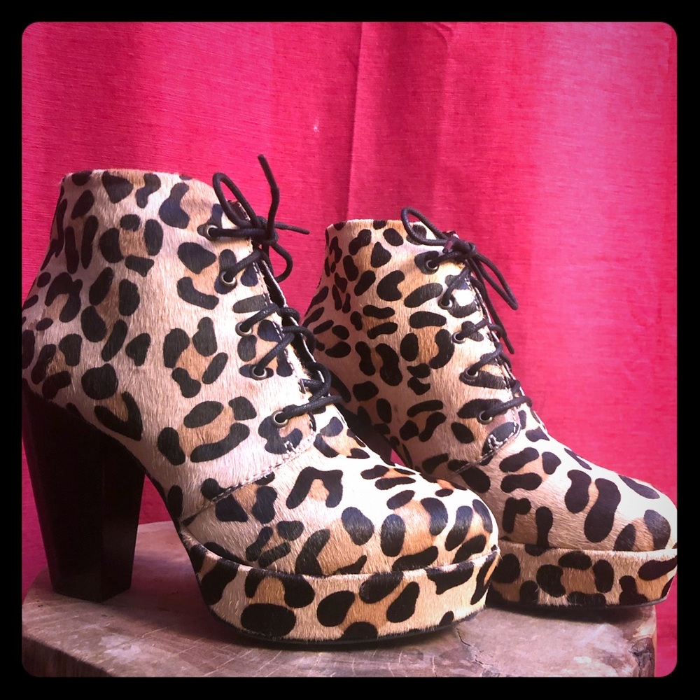 NWOT Steve Madden Leopard Print Heeled Boots